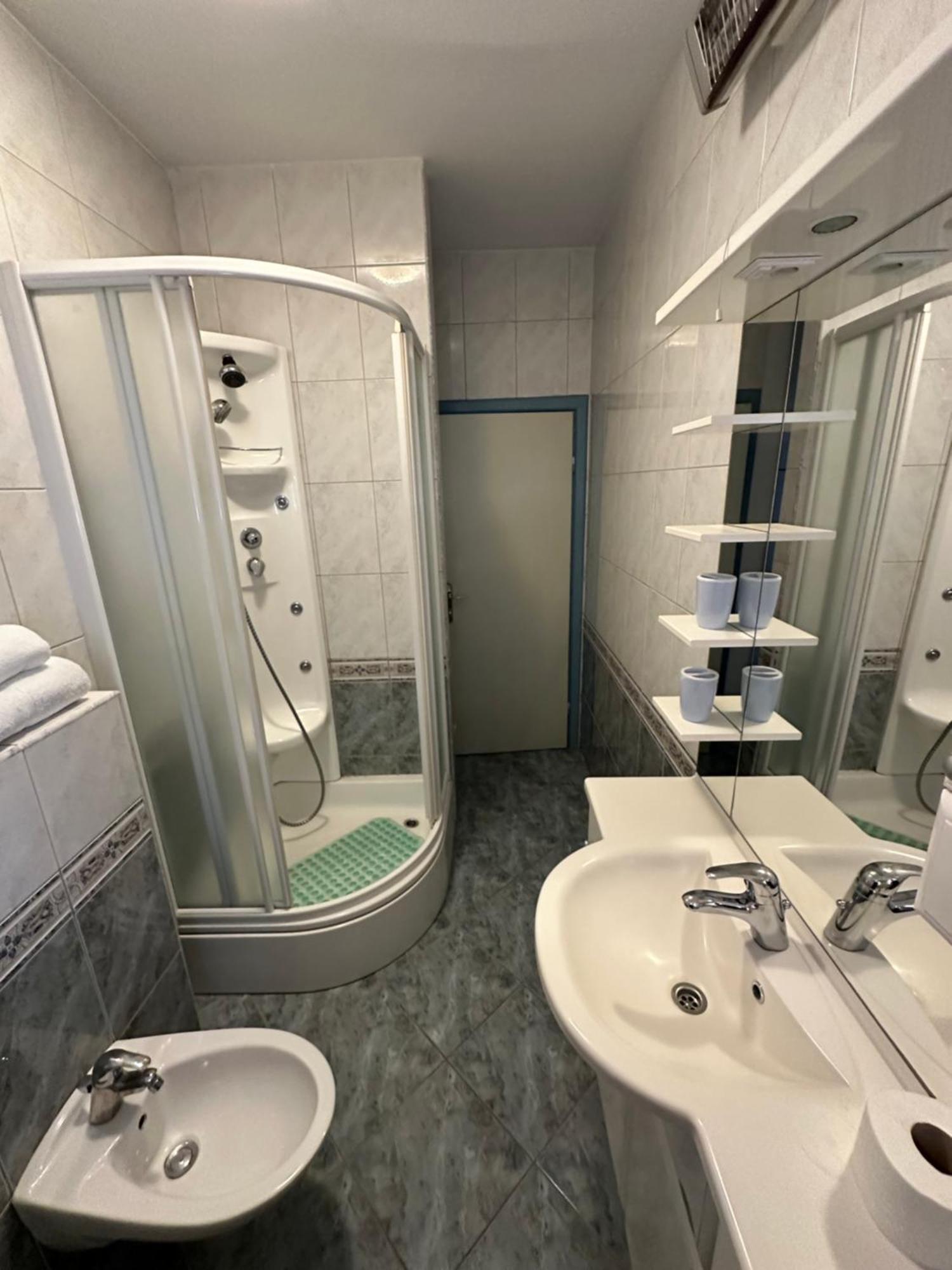 Vs Rooms Split Eksteriør billede